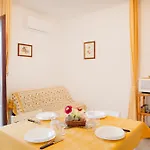 Casa vacanze Free Parking&wi-fi - 10 Min Dal Mare